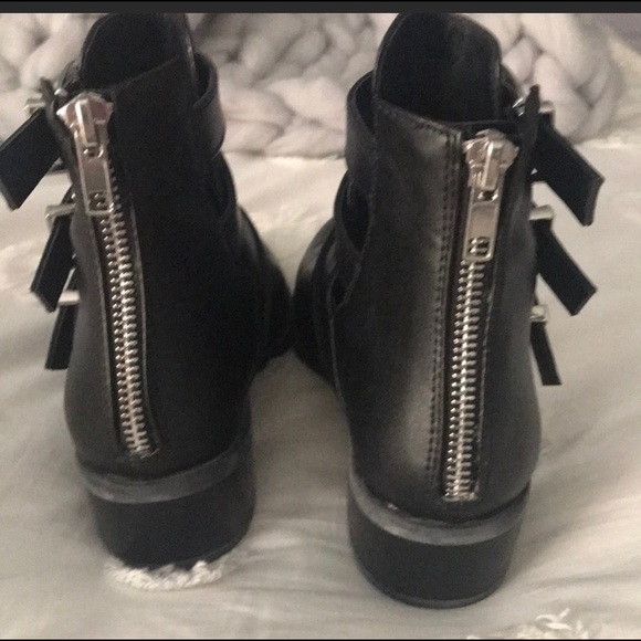 Ankle boots - Picture 2 of 3